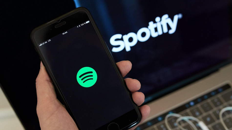 Spotify, abbonati salgono a 276 milioni ma utile delude