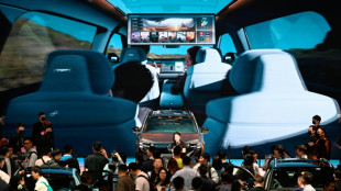 Ecrans, drones et massages: le futur de l'automobile s'expose à Shanghai