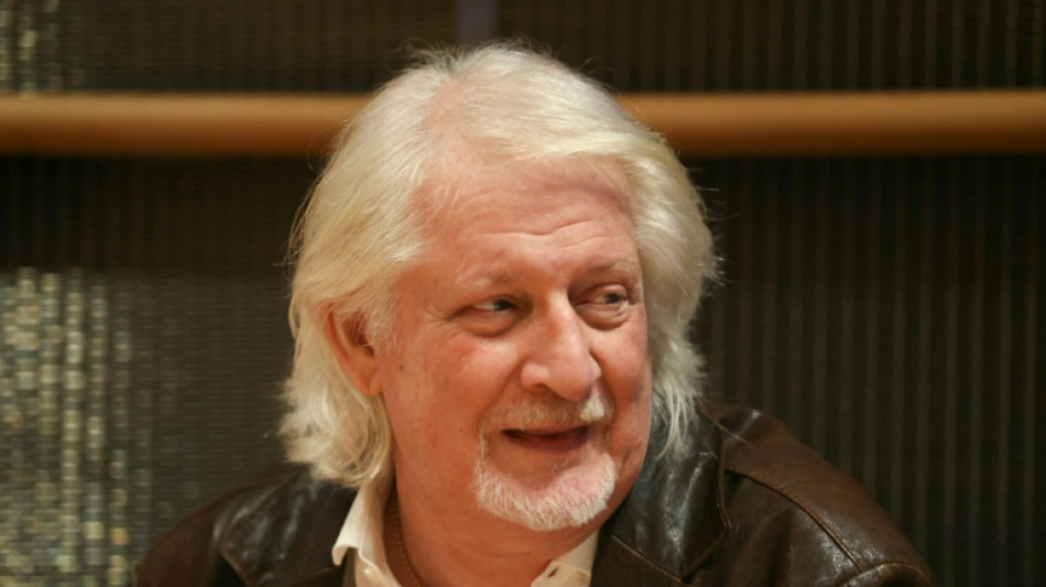 Chanson "Delphine" de Patrick S&eacute;bastien: plainte de la pr&eacute;sidente de France T&eacute;l&eacute;, soutien du gouvernement