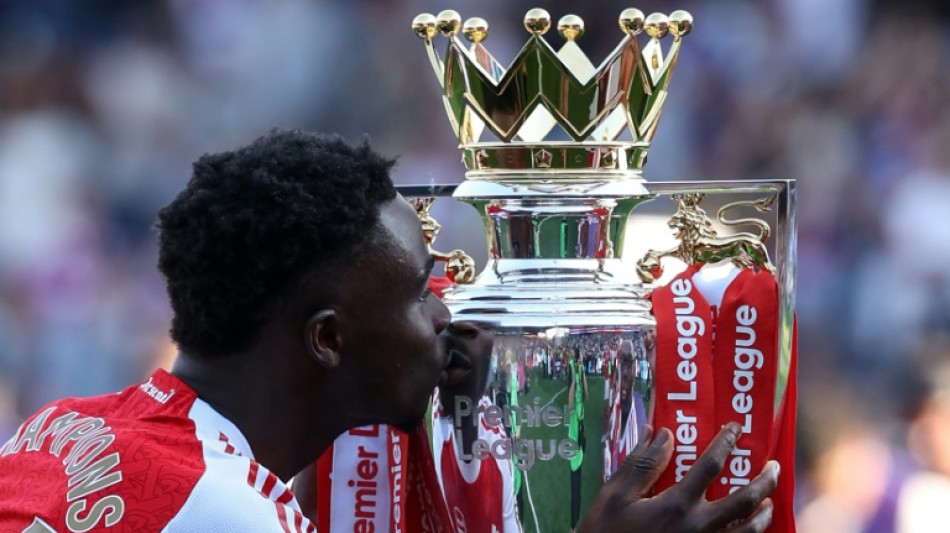 Arsenal luta pelo bicampeonato da Premier League diante de rivais em reconstru&ccedil;&atilde;o
