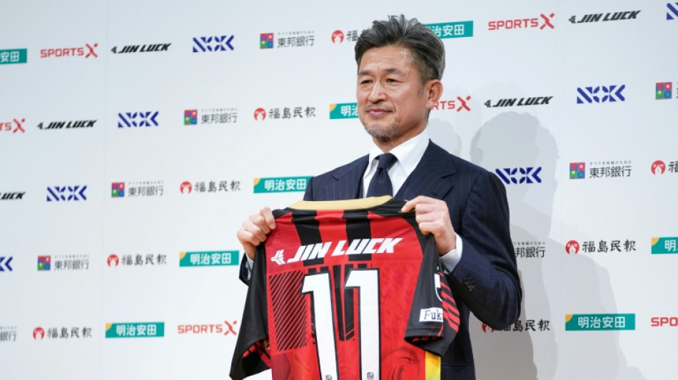 A 59 ans, "King Kazu" marque deux buts et entre dans l'histoire du football japonais