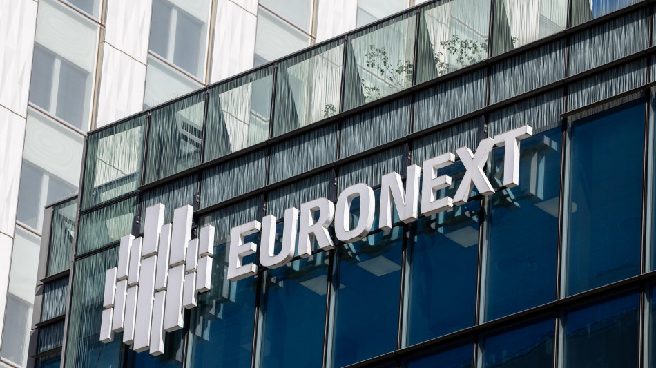 Borsa: Europa in rosso, l'escalation in Iran spinge il petrolio