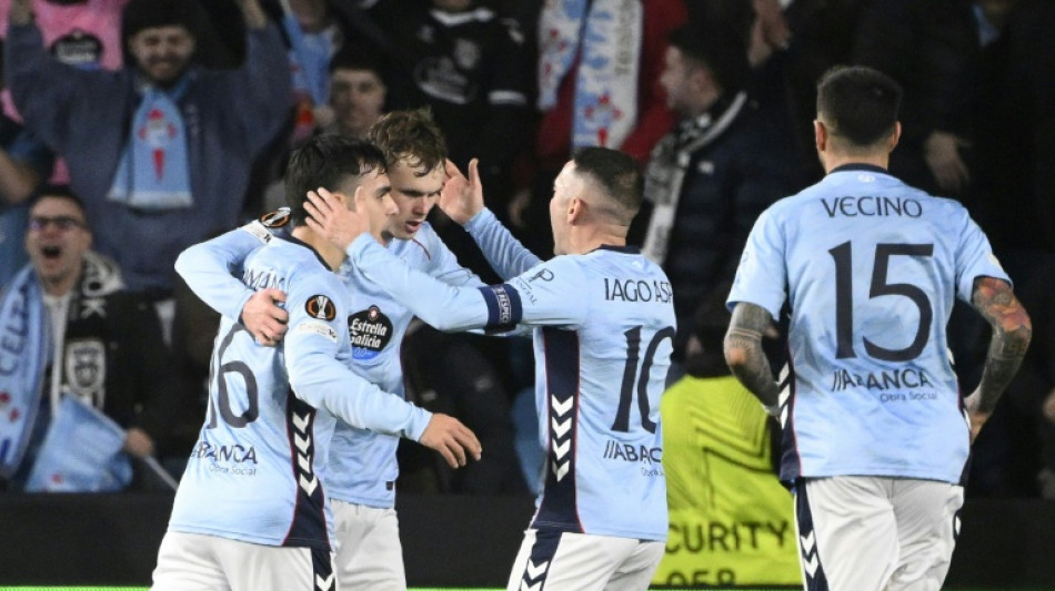 Celta e Nottingham Forest avan&ccedil;am na Liga Europa; Celtic e Estrela Vermelha eliminados