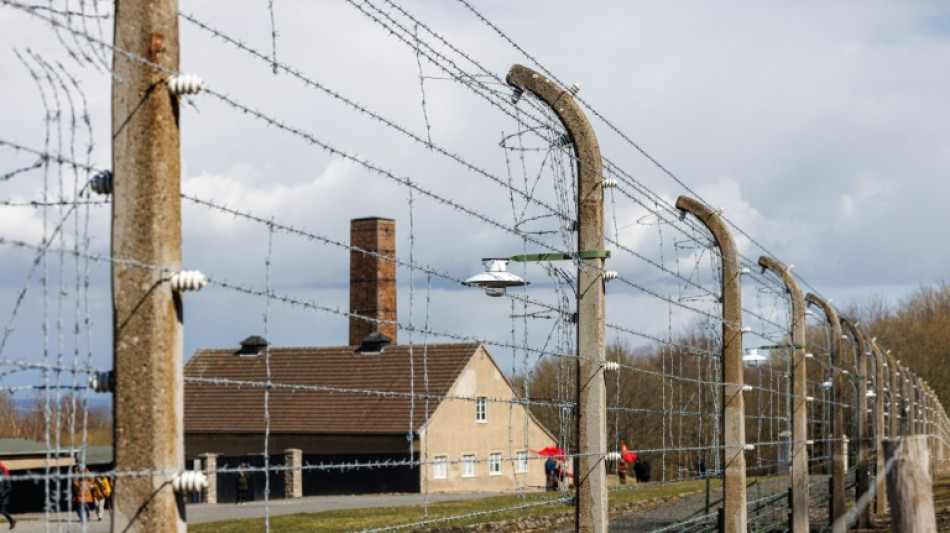 Unbekannte s&auml;gen B&auml;ume zum Gedenken an KZ-H&auml;ftlinge nahe Gedenkst&auml;tte Buchenwald ab