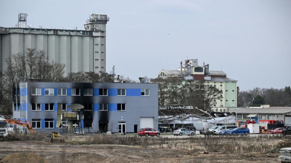 La police tch&egrave;que enqu&ecirc;te sur un "lien terroriste" avec l'incendie d'une entreprise d'armement