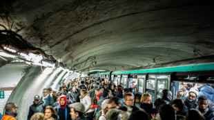 IdF: Val&eacute;rie P&eacute;cresse demande &agrave; la RATP de revenir &agrave; 100% de l'offre d'avant-Covid
