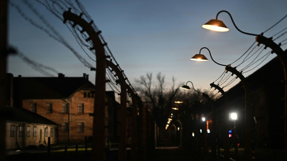 Attacke in Gedenkstätte in Hannover: Kränze nach Holocaustgedenken zerstört