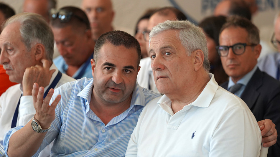 Tajani, priorità a taglio tasse, anche ipotesi flat tax al 24%