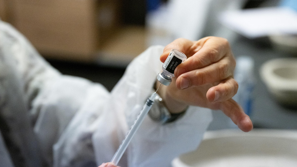 Vaccino contro il melanoma mostra risultati promettenti, Moderna +102% in Borsa