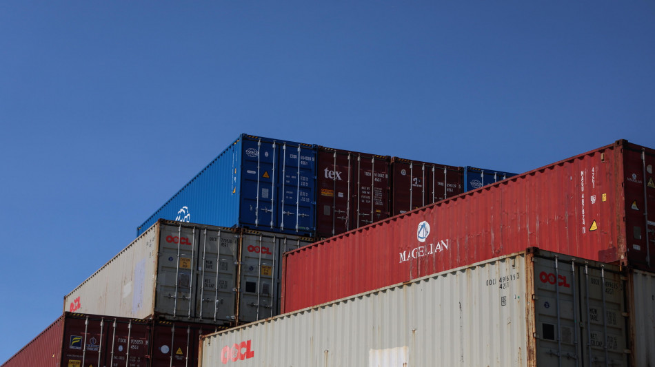 Il deficit commerciale Usa sale in maggio a 77,6 miliardi