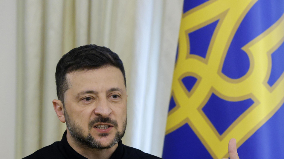 Zelensky, 15 morti nel raid russo su Kiev, puro terrorismo
