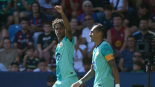 Yamal double helps Barca edge Levante thriller