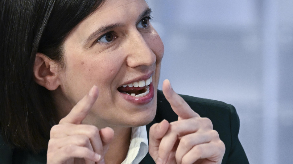 Schlein, se il governo riapre i canali con la Russia si allontana dall'Ue