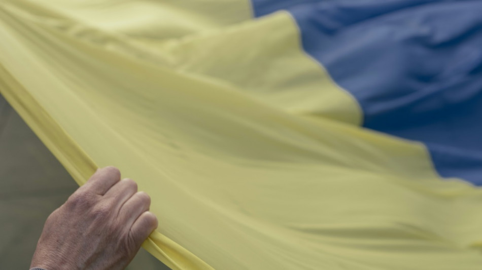 Handballer Paul versteigert Olympia-Medaille f&uuml;r Ukraine-Hilfe