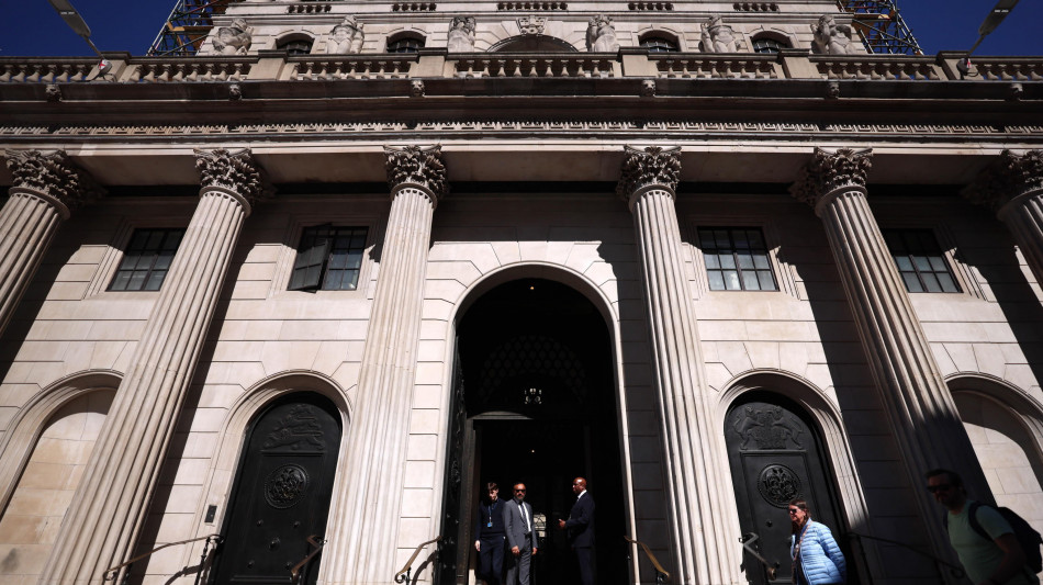 La Bank of England lascia i tassi invariati al 3,75%