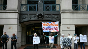 Inculpé sur instruction de Trump, l'ex-directeur du FBI Comey plaide non coupable