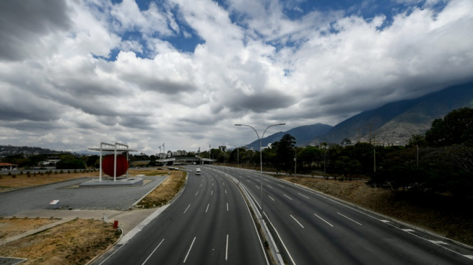 Un cami&oacute;n embiste un fila de veh&iacute;culos y deja al menos 8 muertos en Venezuela