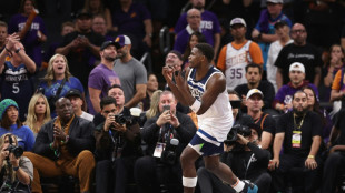 Play-offs NBA: Minnesota premier qualifi&eacute; pour le 2e tour, Brunson flambe