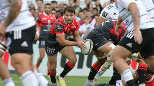 Aussie Arnold scores on Toulouse return in Brive rout