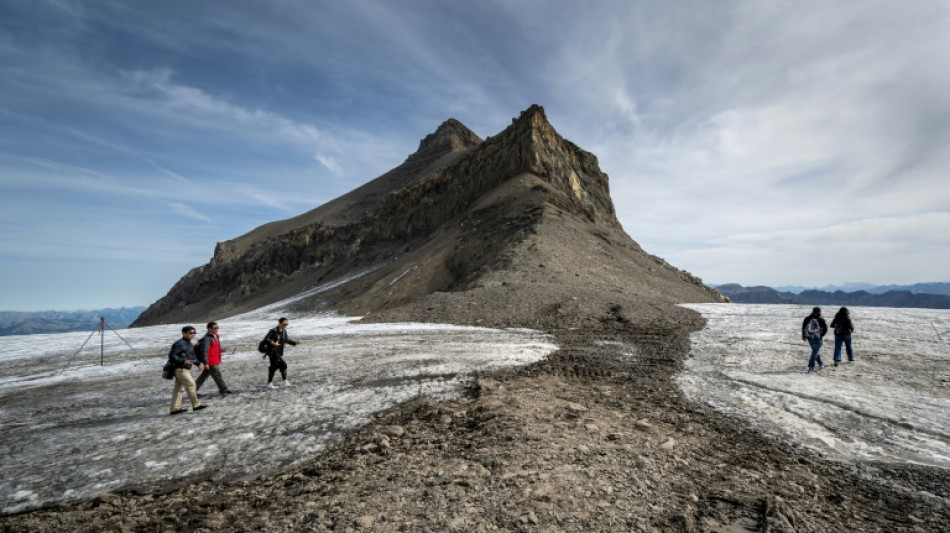 La fonte des glaciers d&eacute;voile un col suisse enseveli depuis au moins 2.000 ans

