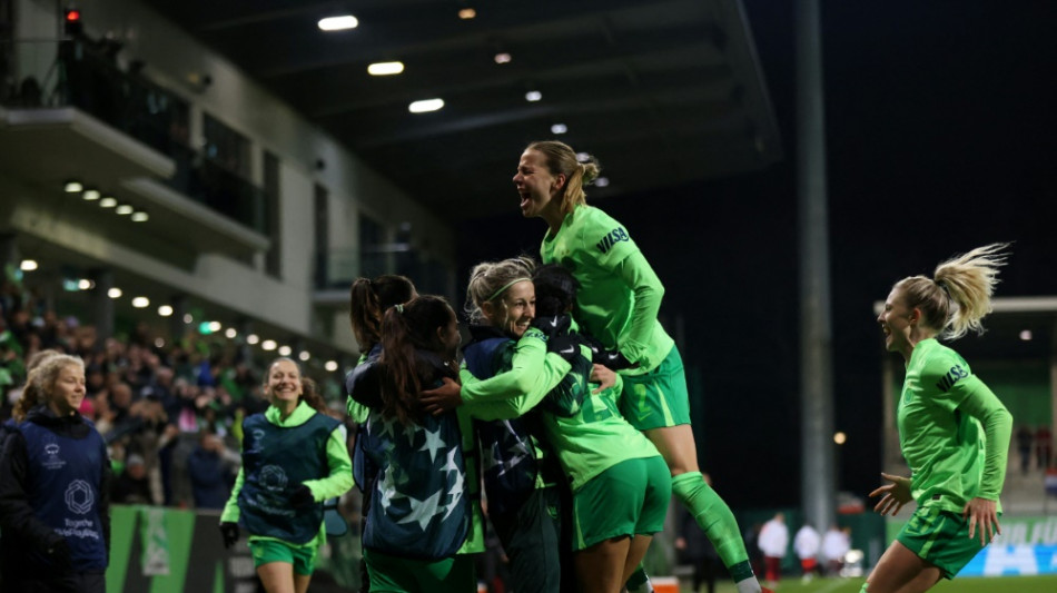 Viererpack Jonsdottir: Wolfsburg st&uuml;rmt ins Viertelfinale
