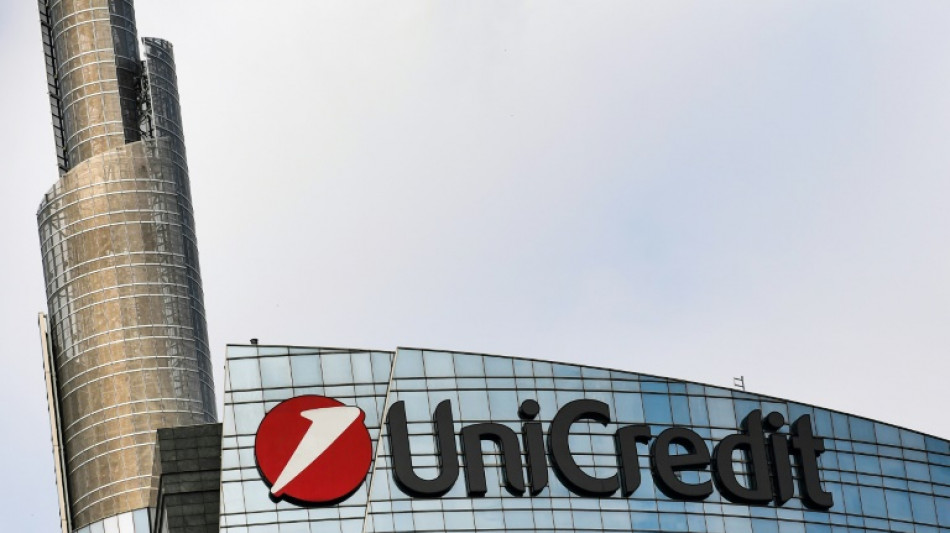 UniCredit et Commerzbank font mieux que pr&eacute;vu au 3e trimestre, suspense sur une possible fusion