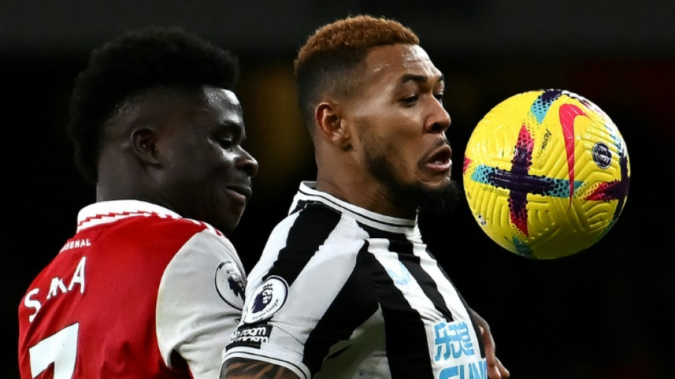 Arsenal held by battling Newcastle as Man Utd cruise
