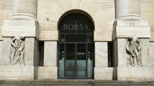 Borsa: Milano chiude in rialzo dello 0,98%
