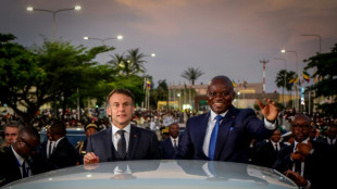 Macron salue le "tournant" au Gabon après le putsch de 2023