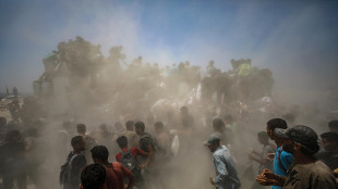 Hamas, ieri quasi 100 uccisi mentre cercavano aiuti a Gaza