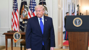 Neue weltweite US-Z&ouml;lle in H&ouml;he von zehn Prozent in Kraft getreten