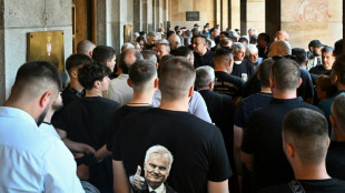 Serbie: ministres et militaires &agrave; une c&eacute;r&eacute;monie d'hommage au criminel de guerre Ratko Mladic