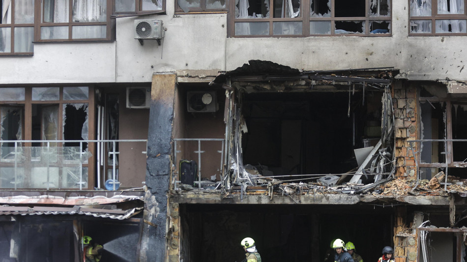 Zelensky, il bambino di 6 anni ucciso insieme a sua madre